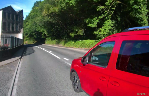 YA22 OTC | A646 Halifax Road : Red Ford Toureno’s illegal overtake