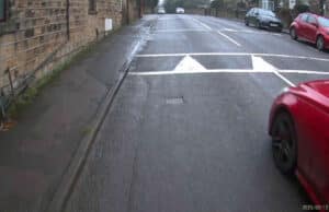 JN16 BAT | Close pass by red Mercedes‑Benz E on Scholes Lane