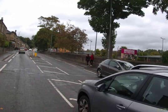 FD63 OJW | Close pass on A641 as car overtakes cyclist in Brighouse