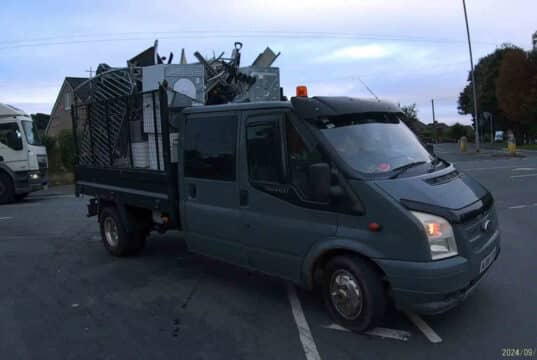 NJ08 VYN | Van cuts corner, narrowly missing cyclist at Wyke junction